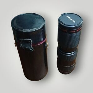QUANTARAY MC Auto Zoom 85-210mm f/4.5 Macro Camera Lens With UV Lens And Case